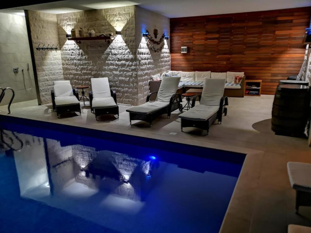 Polly Apartments With Swimming Pool Babino Polje Esterno foto